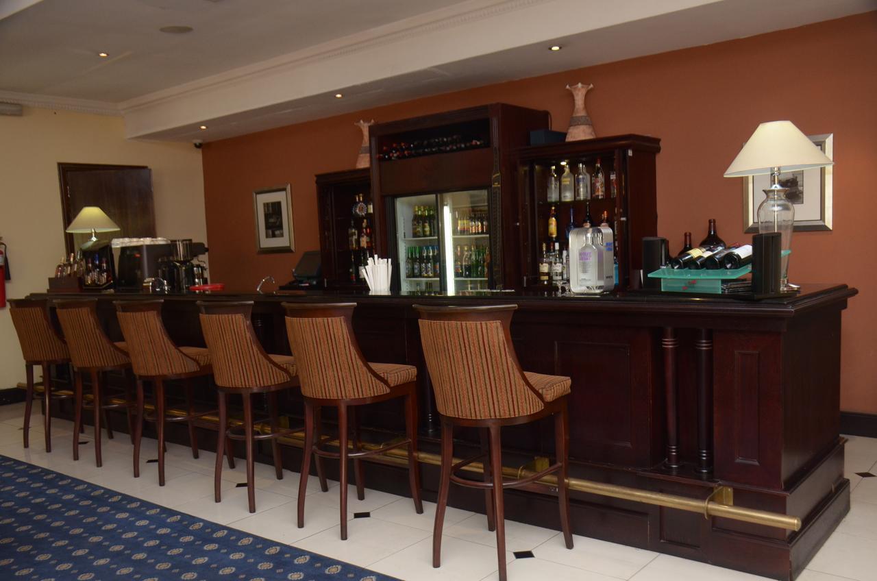 Oakwood Park Hotel Lekki Extérieur photo