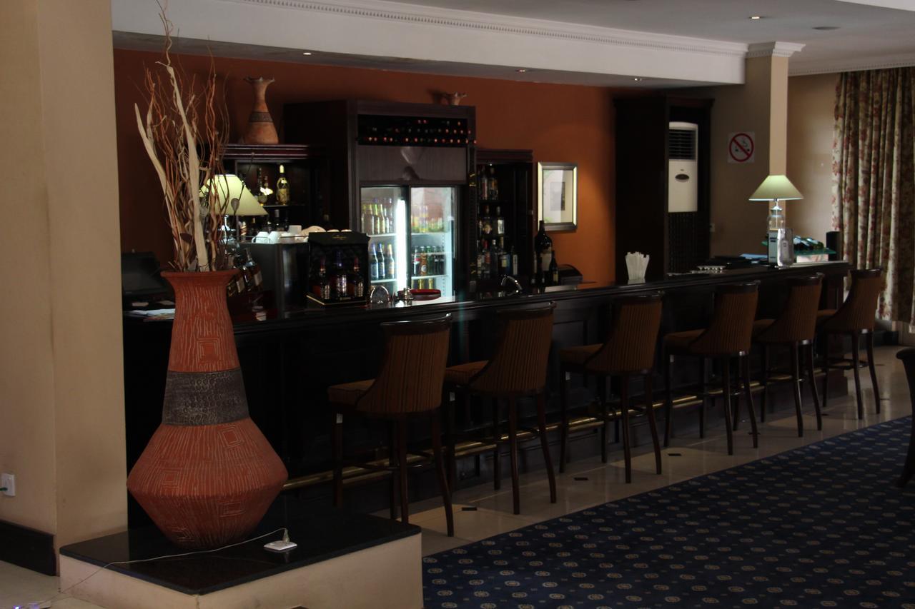 Oakwood Park Hotel Lekki Extérieur photo