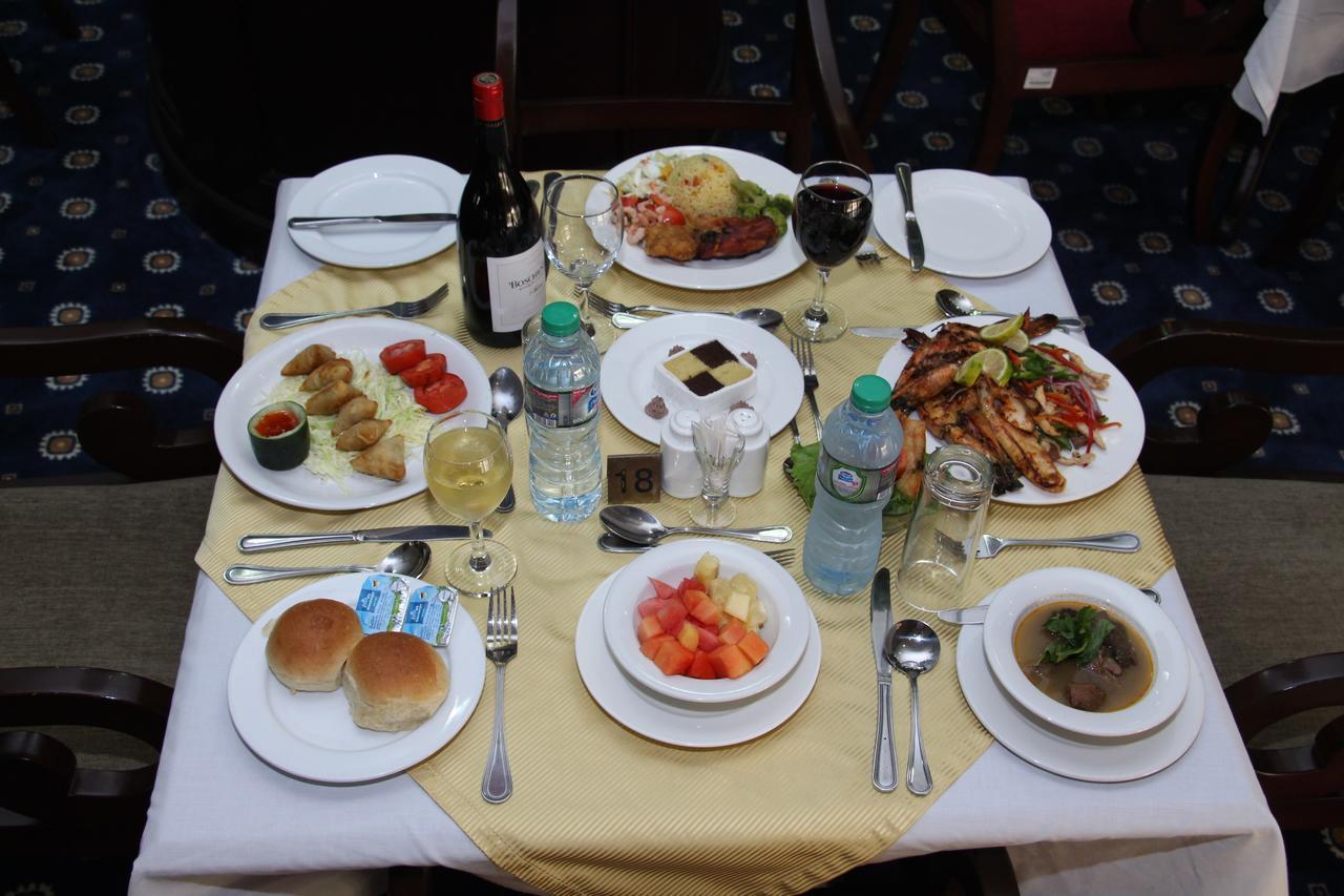 Oakwood Park Hotel Lekki Extérieur photo