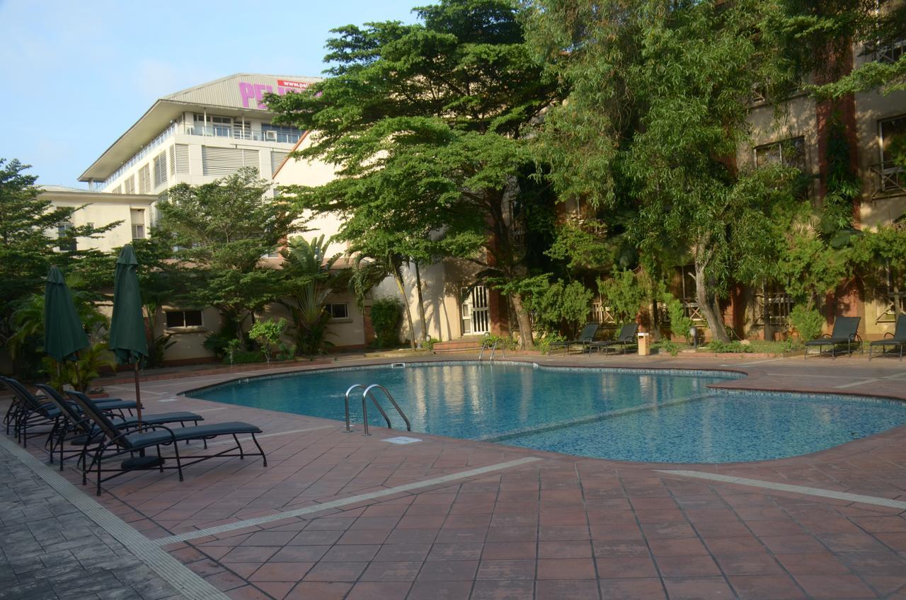 Oakwood Park Hotel Lekki Extérieur photo