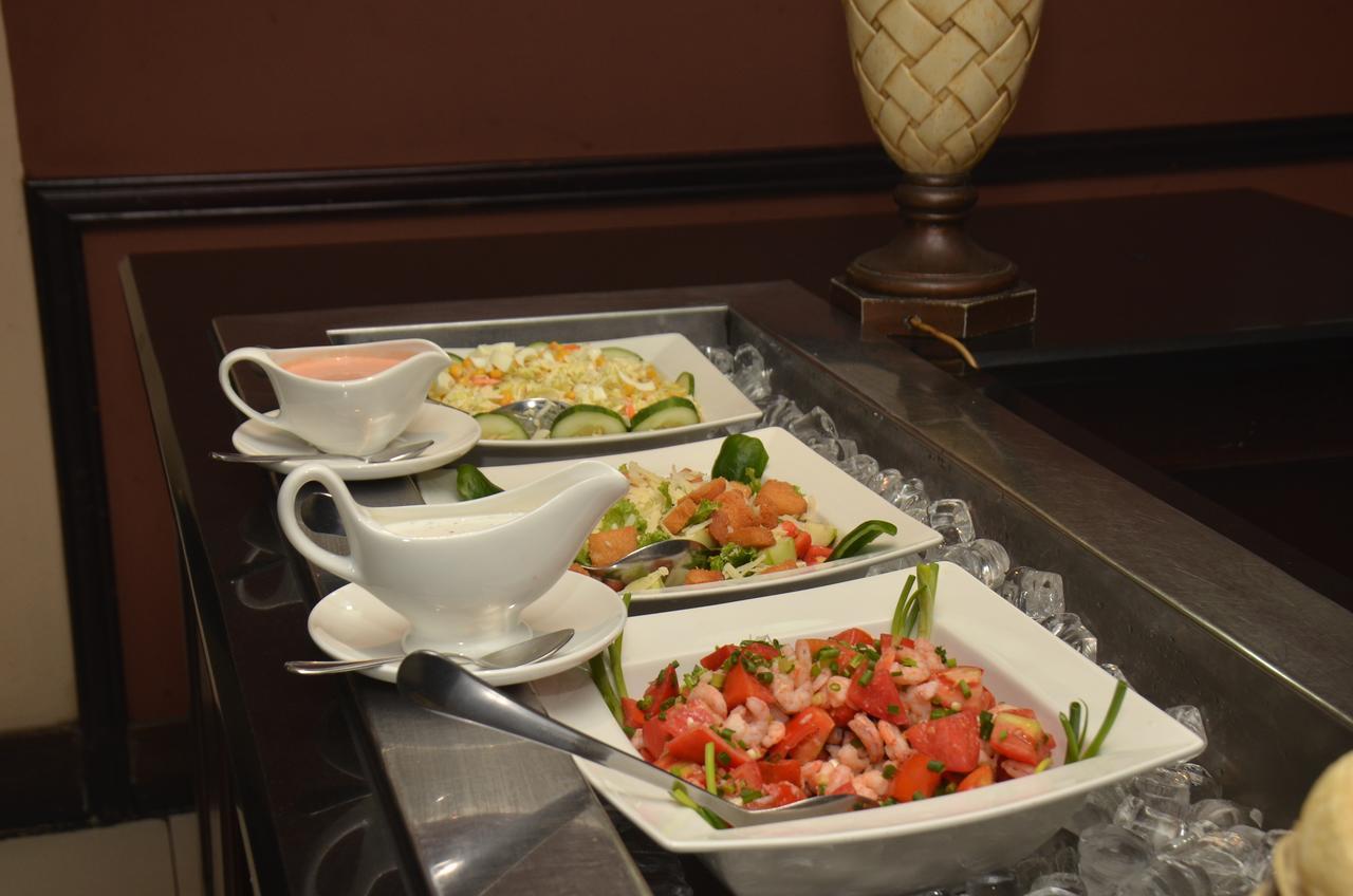 Oakwood Park Hotel Lekki Extérieur photo