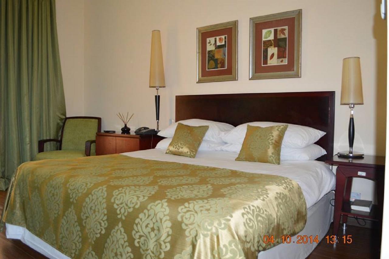 Oakwood Park Hotel Lekki Extérieur photo
